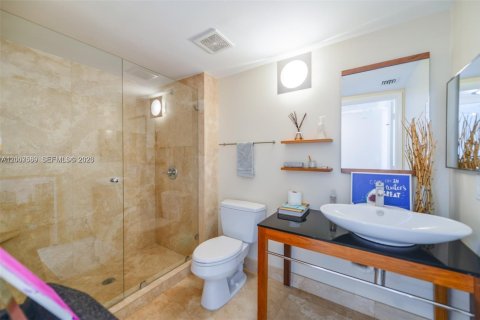 Copropriété à louer à Miami, Floride: 2 chambres, 103.12 m2 № 2071583 - photo 13