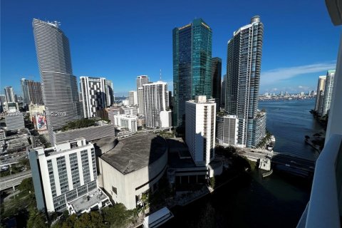 Copropriété à louer à Miami, Floride: 2 chambres, 103.12 m2 № 2071583 - photo 8