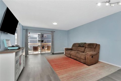Copropriété à vendre à Saint Petersburg, Floride: 2 chambres, 83.61 m2 № 1761979 - photo 7