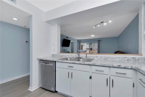 Copropriété à vendre à Saint Petersburg, Floride: 2 chambres, 83.61 m2 № 1761979 - photo 6