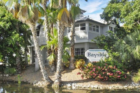 Condo in Sarasota, Florida, 1 bedroom  № 828429 - photo 15