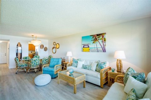 Condo in Clearwater, Florida, 2 bedrooms  № 1560791 - photo 3