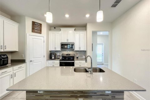 House in Winter Garden, Florida 4 bedrooms, 189.71 sq.m. № 1400965 - photo 11