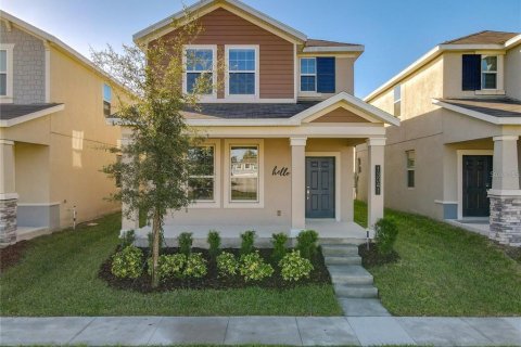 House in Winter Garden, Florida 4 bedrooms, 189.71 sq.m. № 1400965 - photo 1
