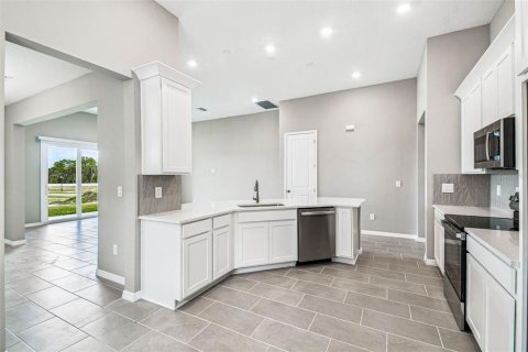 Casa en venta en Brooksville, Florida, 4 dormitorios, 179.86 m2 № 1918254 - foto 6