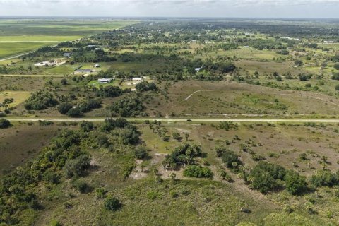 Land in Okeechobee, Florida № 2221234 - photo 5