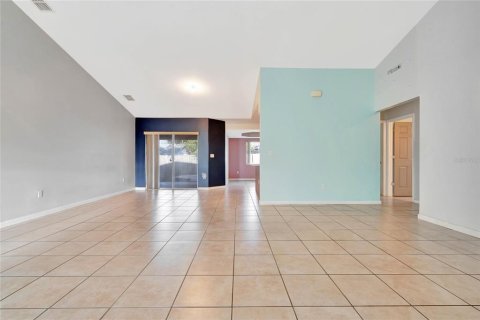 House in Spring Hill, Florida 3 bedrooms, 183.85 sq.m. № 1425506 - photo 16