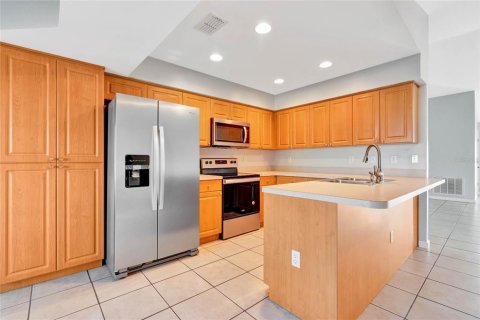House in Spring Hill, Florida 3 bedrooms, 183.85 sq.m. № 1425506 - photo 6