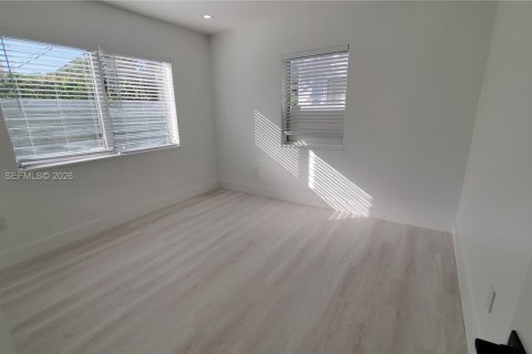 Apartment in Coral Gables, Florida 1 bedroom, 68.28 sq.m. № 2066625 - photo 18