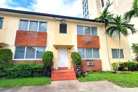 Apartment in Coral Gables, Florida 1 bedroom, 68.28 sq.m. № 2066625 - photo 3