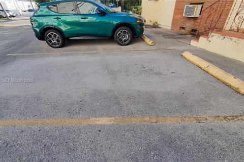 Apartment in Coral Gables, Florida 1 bedroom, 68.28 sq.m. № 2066625 - photo 12