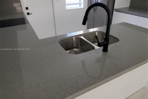 Apartment in Coral Gables, Florida 1 bedroom, 68.28 sq.m. № 2066625 - photo 14