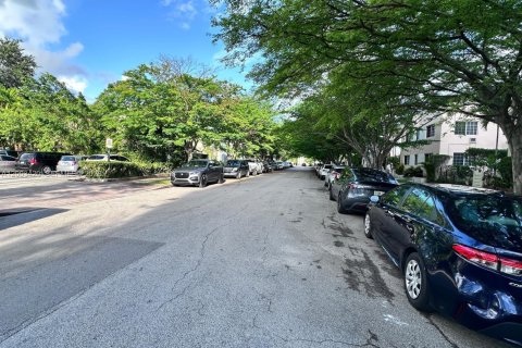 Apartment in Coral Gables, Florida 1 bedroom, 68.28 sq.m. № 2066625 - photo 23