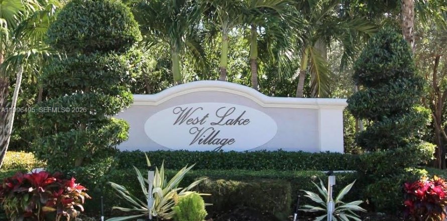 Touwnhouse à Hollywood, Floride 3 chambres, 162.39 m2 № 2058418