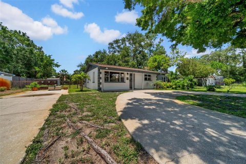 House in Saint Petersburg, Florida 2 bedrooms, 70.51 sq.m. № 1833112 - photo 6