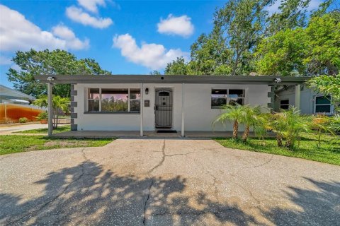 House in Saint Petersburg, Florida 2 bedrooms, 70.51 sq.m. № 1833112 - photo 3