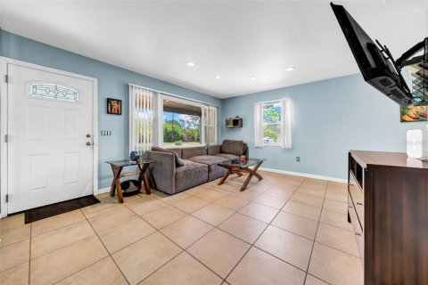 House in Saint Petersburg, Florida 2 bedrooms, 70.51 sq.m. № 1833112 - photo 17