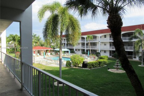 Снять в аренду кондоминиум в Халландейл-Бич, Флорида 1 спальня, 92.9м2, № 2043406 - фото 18