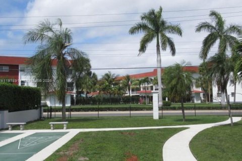 Снять в аренду кондоминиум в Халландейл-Бич, Флорида 1 спальня, 92.9м2, № 2043406 - фото 25