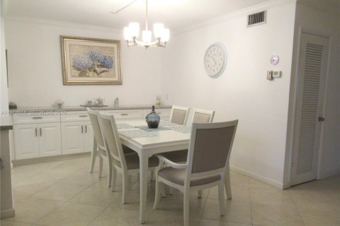 Снять в аренду кондоминиум в Халландейл-Бич, Флорида 1 спальня, 92.9м2, № 2043406 - фото 17