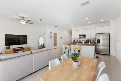 Adosado en venta en Land O' Lakes, Florida, 3 dormitorios, 148.74 m2 № 2107580 - foto 12