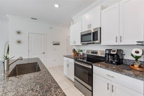 Adosado en venta en Land O' Lakes, Florida, 3 dormitorios, 148.74 m2 № 2107580 - foto 10