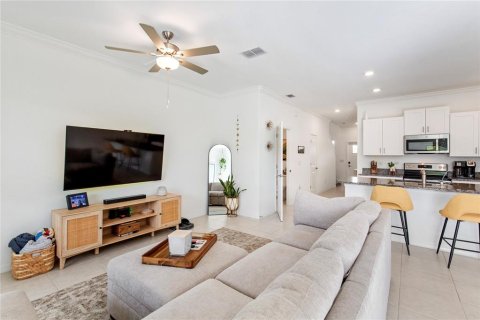 Adosado en venta en Land O' Lakes, Florida, 3 dormitorios, 148.74 m2 № 2107580 - foto 13