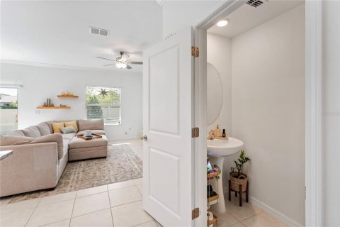 Adosado en venta en Land O' Lakes, Florida, 3 dormitorios, 148.74 m2 № 2107580 - foto 5