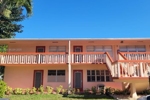 Copropriété à vendre à Deerfield Beach, Floride: 1 chambre, 54.35 m2 № 2020578 - photo 2