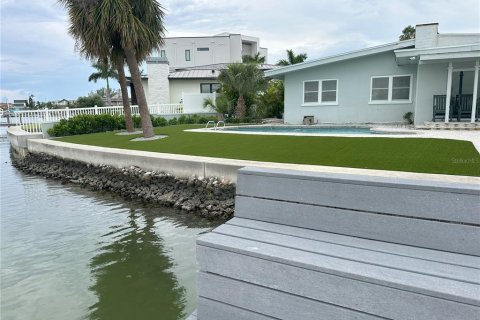 Casa en venta en Treasure Island, Florida, 3 dormitorios, 205.31 m2 № 1917569 - foto 28