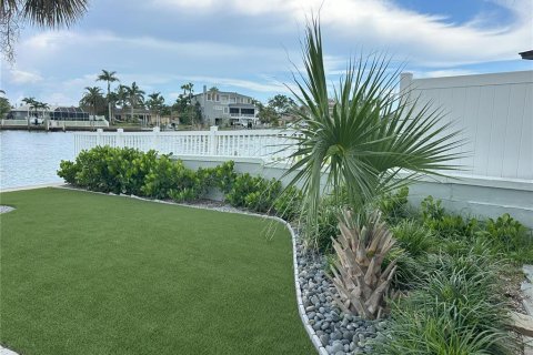 Casa en venta en Treasure Island, Florida, 3 dormitorios, 205.31 m2 № 1917569 - foto 16