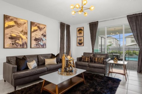 Купить виллу или дом в Дэвенпорт, Флорида 9 комнат, 289.02м2, № 2097566 - фото 8
