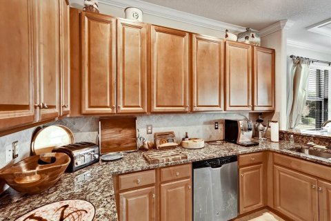 Condo in Bradenton, Florida, 3 bedrooms № 2212473 - photo 13