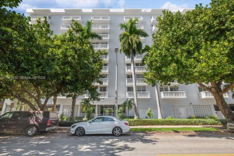 Condominio en alquiler en Miami Beach, Florida, 1 dormitorio, 74.69 m2 № 2071077 - foto 22