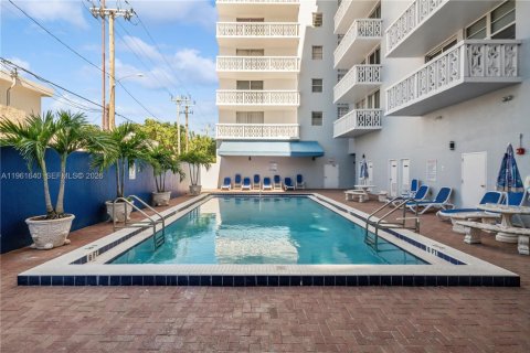 Condominio en alquiler en Miami Beach, Florida, 1 dormitorio, 74.69 m2 № 2071077 - foto 25