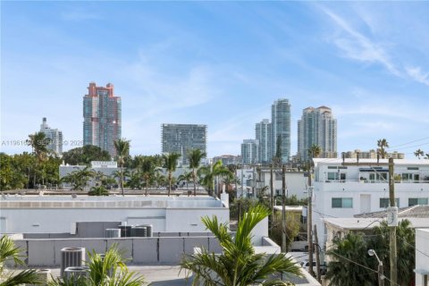 Condominio en alquiler en Miami Beach, Florida, 1 dormitorio, 74.69 m2 № 2071077 - foto 21