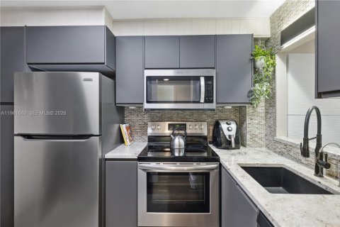 Condominio en alquiler en Miami Beach, Florida, 1 dormitorio, 74.69 m2 № 2071077 - foto 11