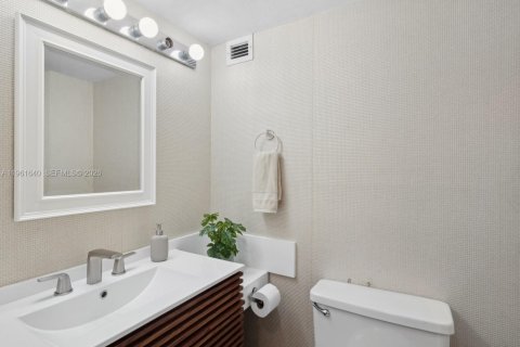 Condominio en alquiler en Miami Beach, Florida, 1 dormitorio, 74.69 m2 № 2071077 - foto 10