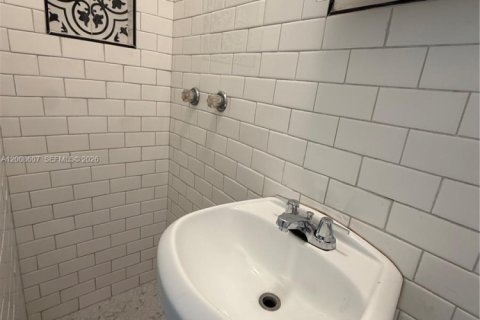 Appartement à louer à Miami, Floride: 1 chambre, 26.01 m2 № 2072812 - photo 7