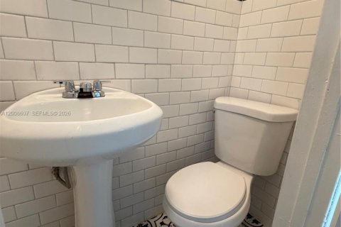 Appartement à louer à Miami, Floride: 1 chambre, 26.01 m2 № 2072812 - photo 10