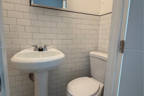 Appartement à louer à Miami, Floride: 1 chambre, 26.01 m2 № 2072812 - photo 8