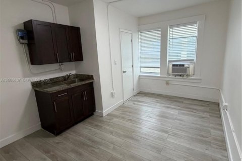 Appartement à louer à Miami, Floride: 1 chambre, 26.01 m2 № 2072812 - photo 2