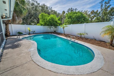 House in Tampa, Florida 3 bedrooms, 142.42 sq.m. № 2151390 - photo 26