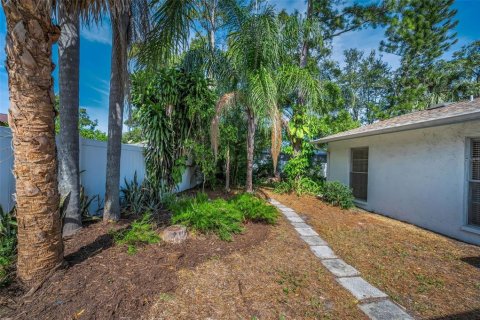House in Tampa, Florida 3 bedrooms, 142.42 sq.m. № 2151390 - photo 29