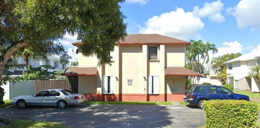 Condo à Cutler Bay, Floride, 2 chambres  № 1998323