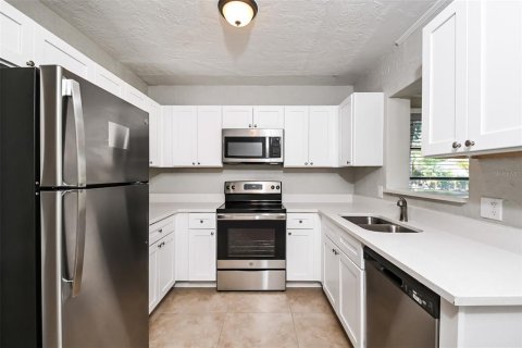 Casa en alquiler en Sarasota, Florida, 3 dormitorios, 120.68 m2 № 1591880 - foto 6