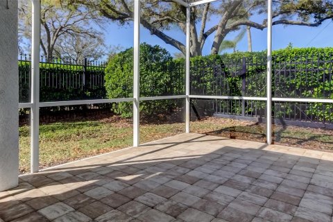 House in Lutz, Florida 2 bedrooms, 179.67 sq.m. № 1724246 - photo 16