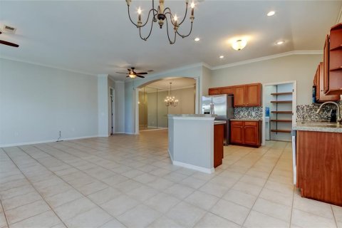 House in Lutz, Florida 2 bedrooms, 179.67 sq.m. № 1724246 - photo 9
