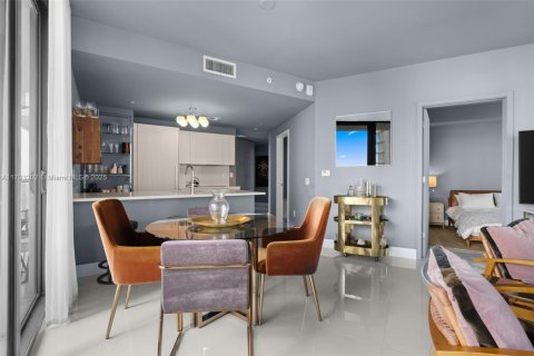 Copropriété à vendre à Miami, Floride: 3 chambres, 107.02 m2 № 1684185 - photo 5