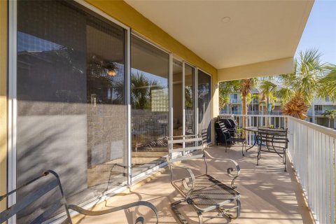 Townhouse in Ruskin, Florida 3 bedrooms, 170.38 sq.m. № 1724650 - photo 14